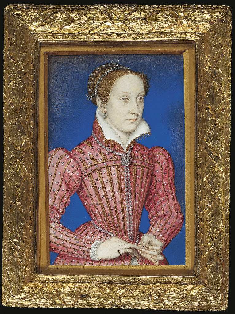 Rosary beads belonging to Mary Queen of Scots have been stolen from Arundel Castle